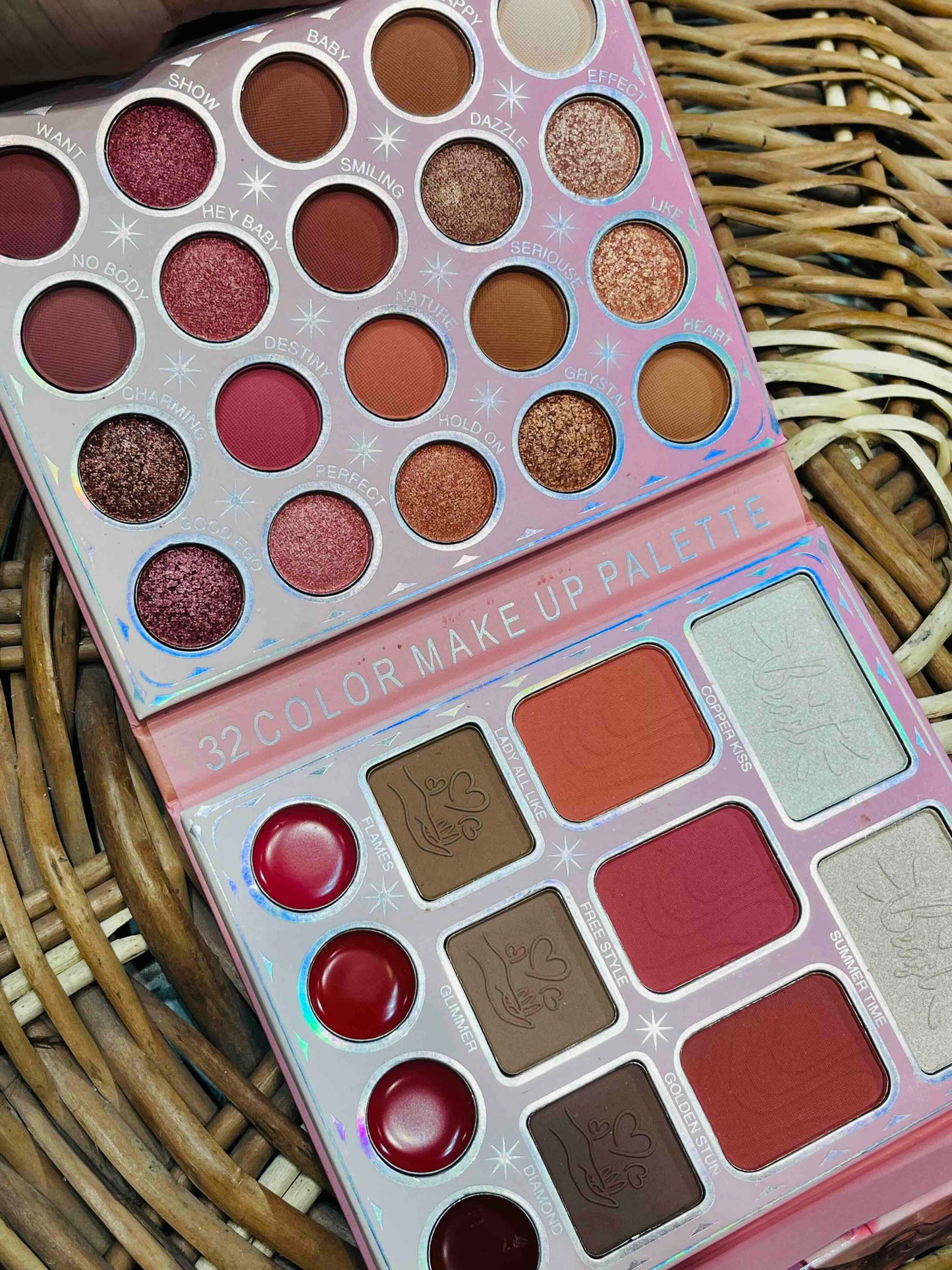 Huda New Makeup Kit Palette Eyeshadow Blusher Lipstick Glitter Eyeshadow Make Up Set